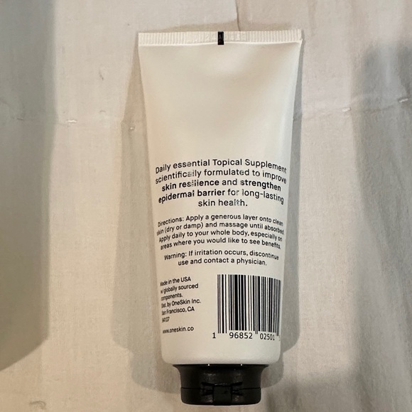 One Skin OS-01 Body Topical Supplement - Picture 2 of 5